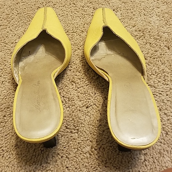 Yellow slip on mules - Picture 3 of 4